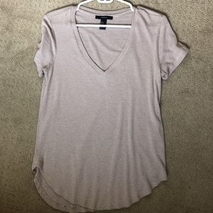 Striped v-neck t-shirt